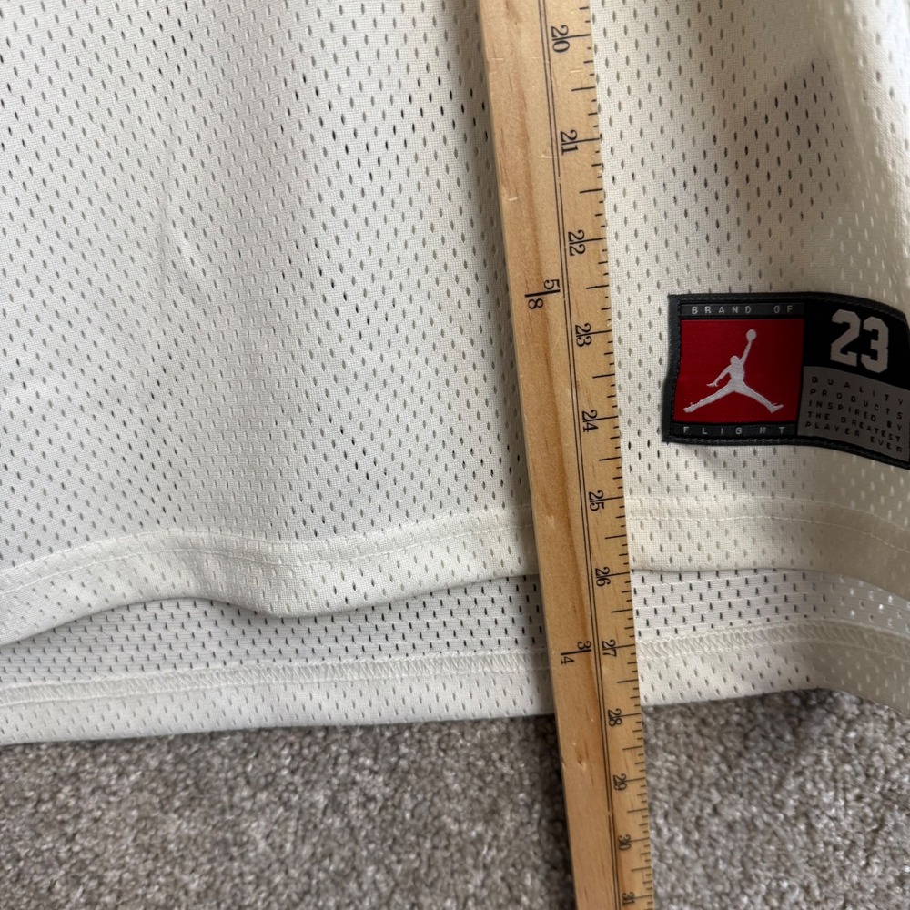 Jordan Boys 23 Basketball Jersey White Orange Youth Size Large 12 13 Years NEW - Picture 8 of 8